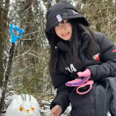 雍恨云